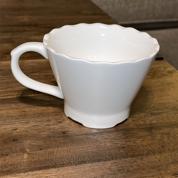 IMM White Ceramic Tea/Coffee Mug/Cup with Hidden Bear/Animal Inside - Picture 5 of 9